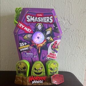 #0808+ Zuru Smashers Horror House Playset